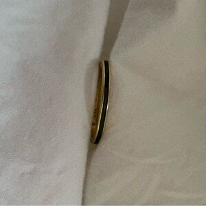 Hidalgo 18k yellow gold green enamel band ring